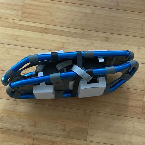 L.L. Bean Blue Youth Winter Walker Snowshoes 17" adjustable NEW - Picture 3 of 8